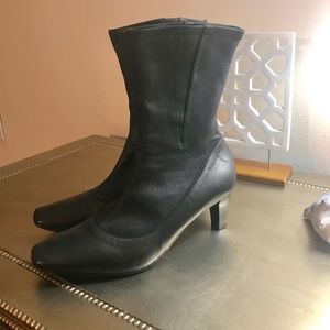 BRUNO MAGLI BLUE SHORT BOOTIES